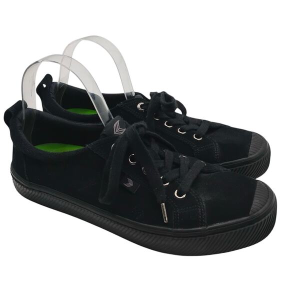 Cariuma The Oca Low All Black Suede Sneakers Womens Size 9 - Picture 1 of 9